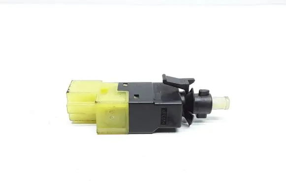 Mercedes-Benz CLS C219 Clutch pedal sensor A0015456709