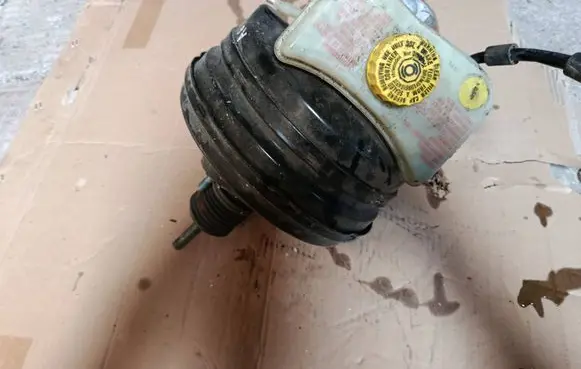 Audi A6 S6 C6 4F Brake booster 4F0612105G