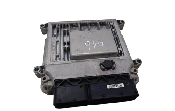 Hyundai i30 Engine control unit/module 391122B202 9001040172KC 198320C