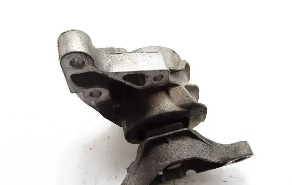 Ford Mondeo MK V Engine mount vacuum valve 