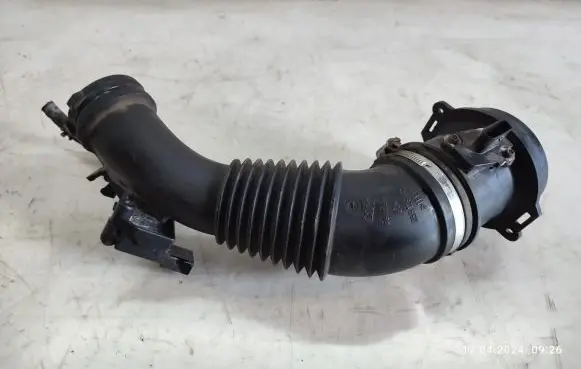 Audi Q5 SQ5 Air intake duct part 059129615E