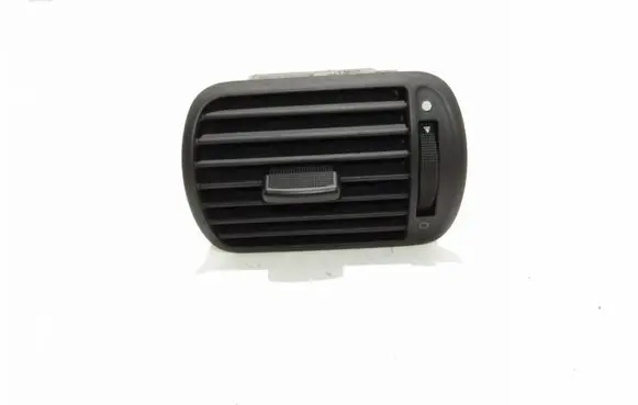 Seat Toledo II (1M) Dash center air vent grill 8L0820901