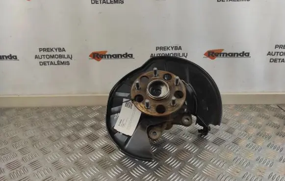 Toyota RAV 4 (XA50) Rear wheel hub V270L