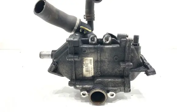 Jaguar F-Pace EGR valve cooler G4D39F464AD
