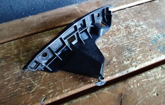 Peugeot 208 Front bumper mounting bracket 9823207880
