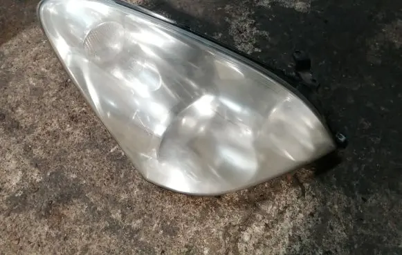 Toyota Corolla Verso AR10 Headlight/headlamp