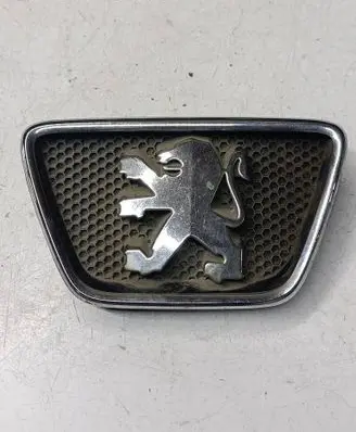 Peugeot 306 Manufacturer badge logo/emblem 9628645577