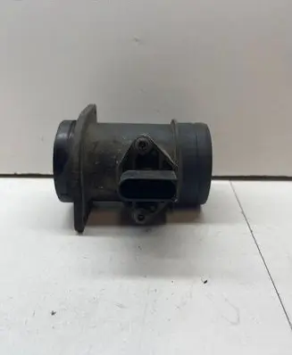 Volkswagen PASSAT B5 Mass air flow meter 0281002463
