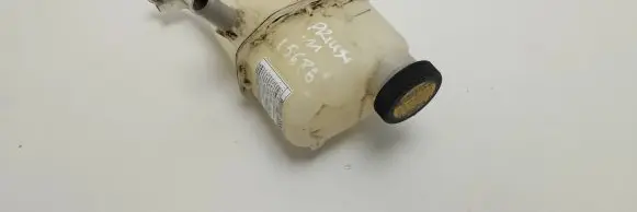 Brake fluid reservoir