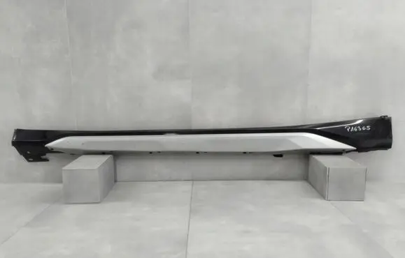 Front sill (body part)