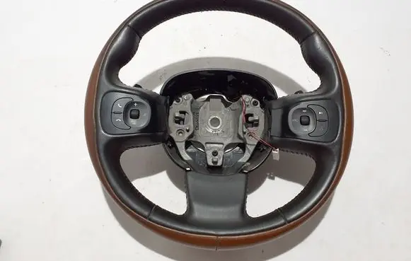 Fiat 500L Steering wheel 735579044