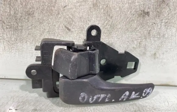 Mitsubishi Outlander Rear door interior handle Mn105359