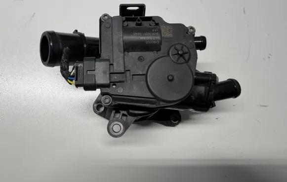KIA Sportage Thermostat housing 550243