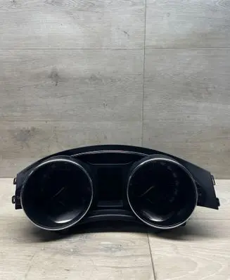Speedometer (instrument cluster)