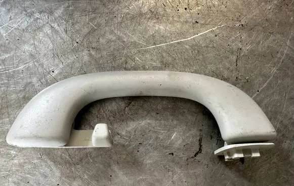 Peugeot 3008 I Rear interior roof grab handle 9686111180