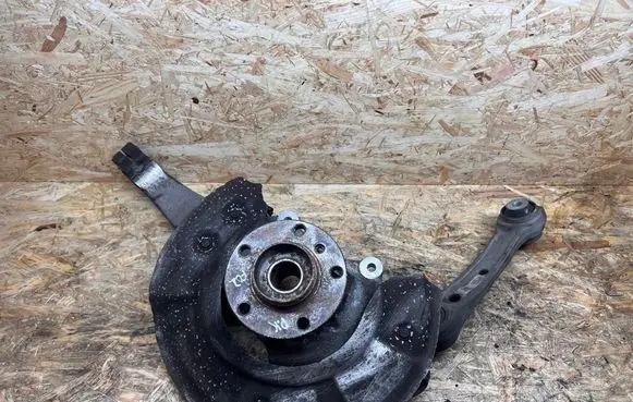 BMW 7 F01 F02 F03 F04 Front wheel hub