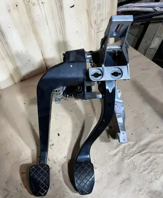 Audi A4 S4 B6 8E 8H Pedal assembly 8E1721117A