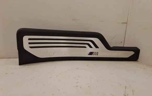 BMW X7 G07 Rear sill trim cover 7487742 19184810