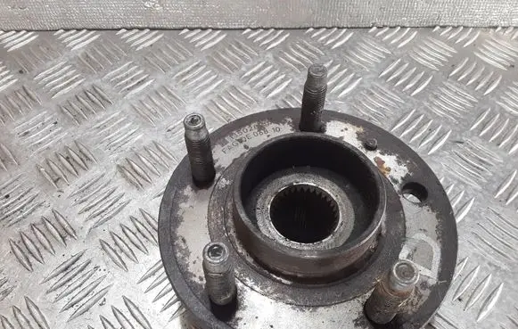 Chevrolet Cruze Rear wheel hub 13502829