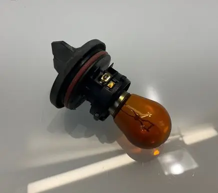 Mercedes-Benz C W203 Headlight/headlamp bulb 