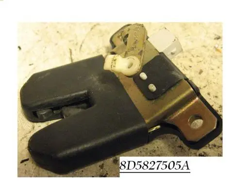 Audi A3 S3 8L Tailgate/trunk/boot lock/catch/latch 8D5827505A