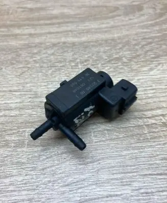 Volvo S60 Turbo solenoid valve 72224010 30611668 06T048