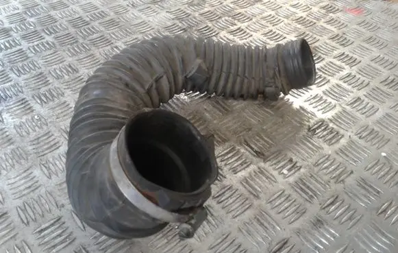 Renault Trafic II (X83) Turbo air intake inlet pipe/hose 8200806067