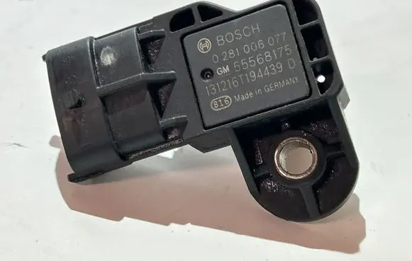 Opel Insignia A Air pressure sensor 55568175 0281006077 31216T194439