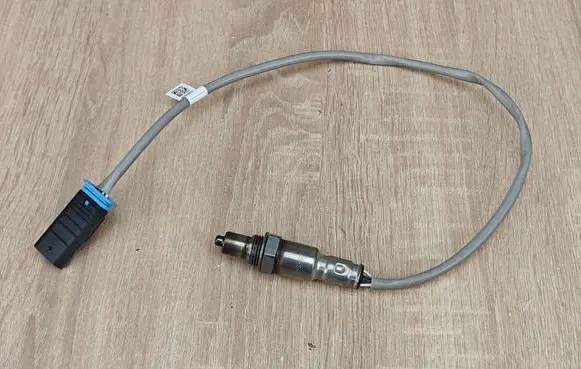 BMW 5 G30 G31 G38 Lambda probe sensor 8689863