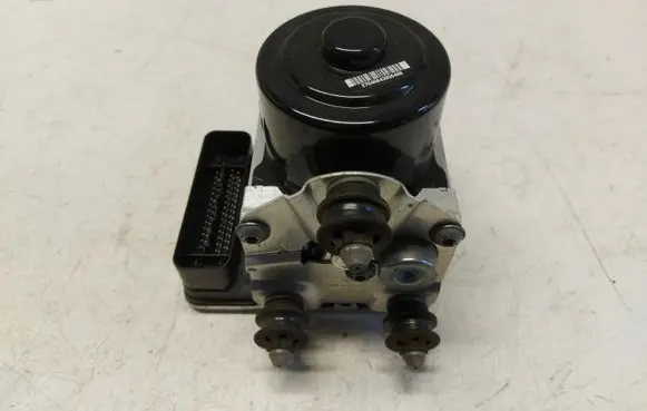 Porsche Macan (95B) ABS Pump 95B614517L