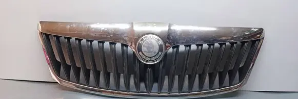 Skoda Octavia Mk2 (1Z) Front bumper upper radiator grill 1Z0853651C