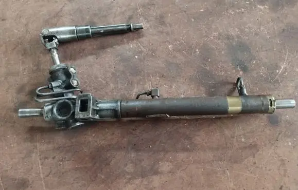 Chrysler Voyager Steering rack P04743430AC