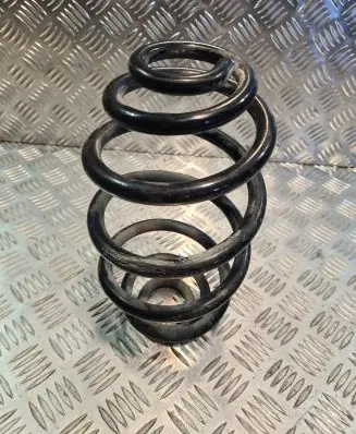 Volkswagen PASSAT B5 Rear coil spring