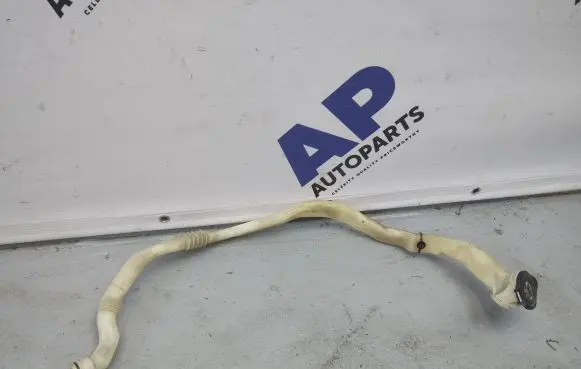 BMW 5 F10 F11 Windshield washer fluid hose 7203270