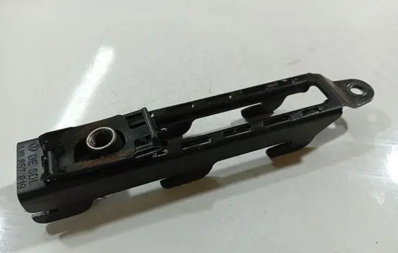 Skoda Fabia Mk2 (5J) Seat belt adjustment rail 1J0857819