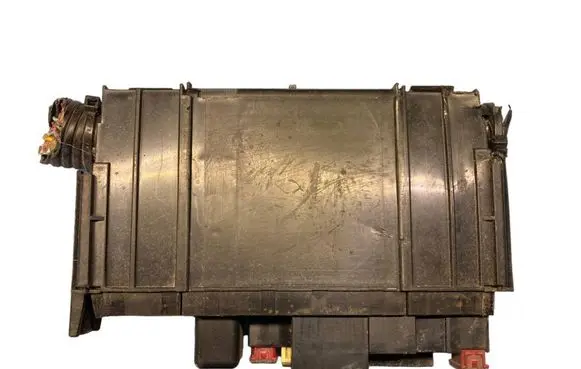 Nissan Juke I F15 Fuse module 24382EW70B 7154722330