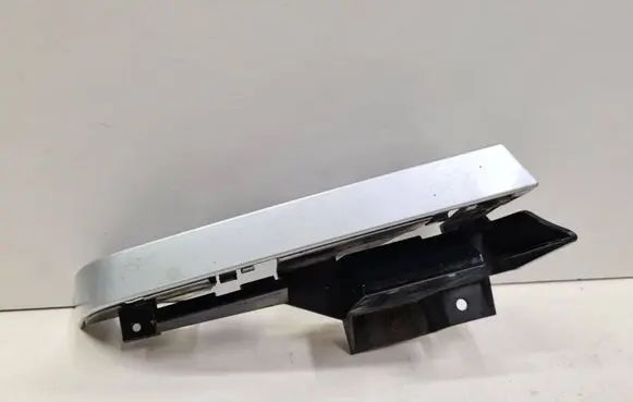 BMW 3 E46 Rear/tail light trim molding 51127006823A