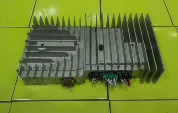 Suzuki SX4 Sound amplifier EH4466920