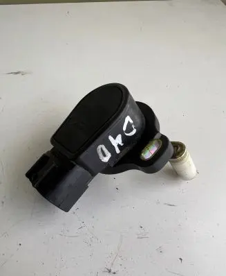 Toyota RAV 4 (XA20) Accelerator throttle pedal 8928133010