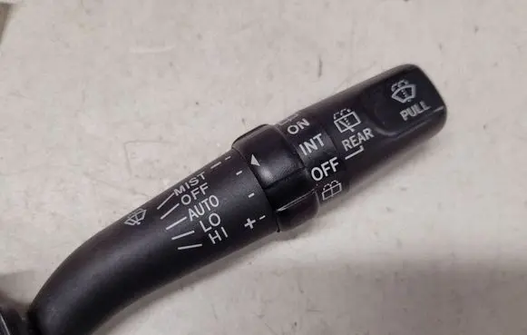 Toyota Avensis T250 Wiper control stalk 8465205170