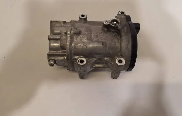 Toyota C-HR I Air conditioning (A/C) compressor (pump) 0424000502