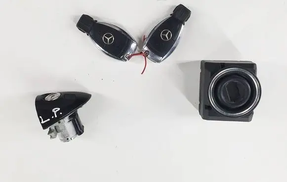 Mercedes-Benz ML W164 Ignition lock A1645451508-474 a1645451508