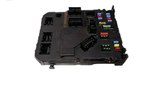 Citroen C3 Fuse module 9657999680