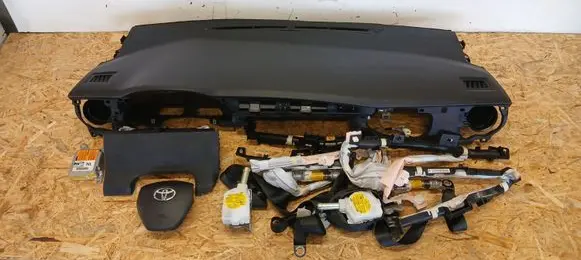 Toyota Auris E180 Dashboard 5540102900C0