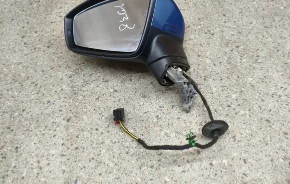 Volkswagen Tiguan Allspace Front door electric wing mirror E11048678 A112962
