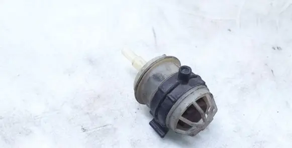 Mercedes-Benz CLS C218 X218 Valve vacuum A0000780956