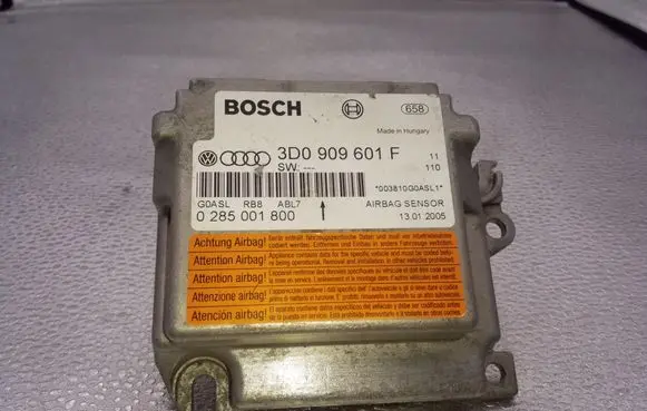 Volkswagen Touareg I Airbag control unit/module 3D0909601F 0285001800