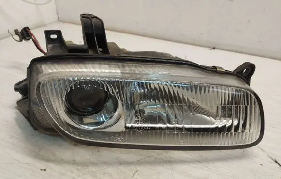 Mazda 323 Headlight/headlamp 11061708 3316