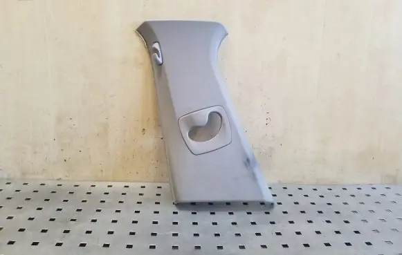 BMW 5 F10 F11 (B) pillar trim (top) 9116349