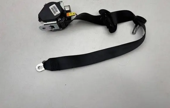 Volkswagen Golf VI Front seatbelt 1K4867708BG